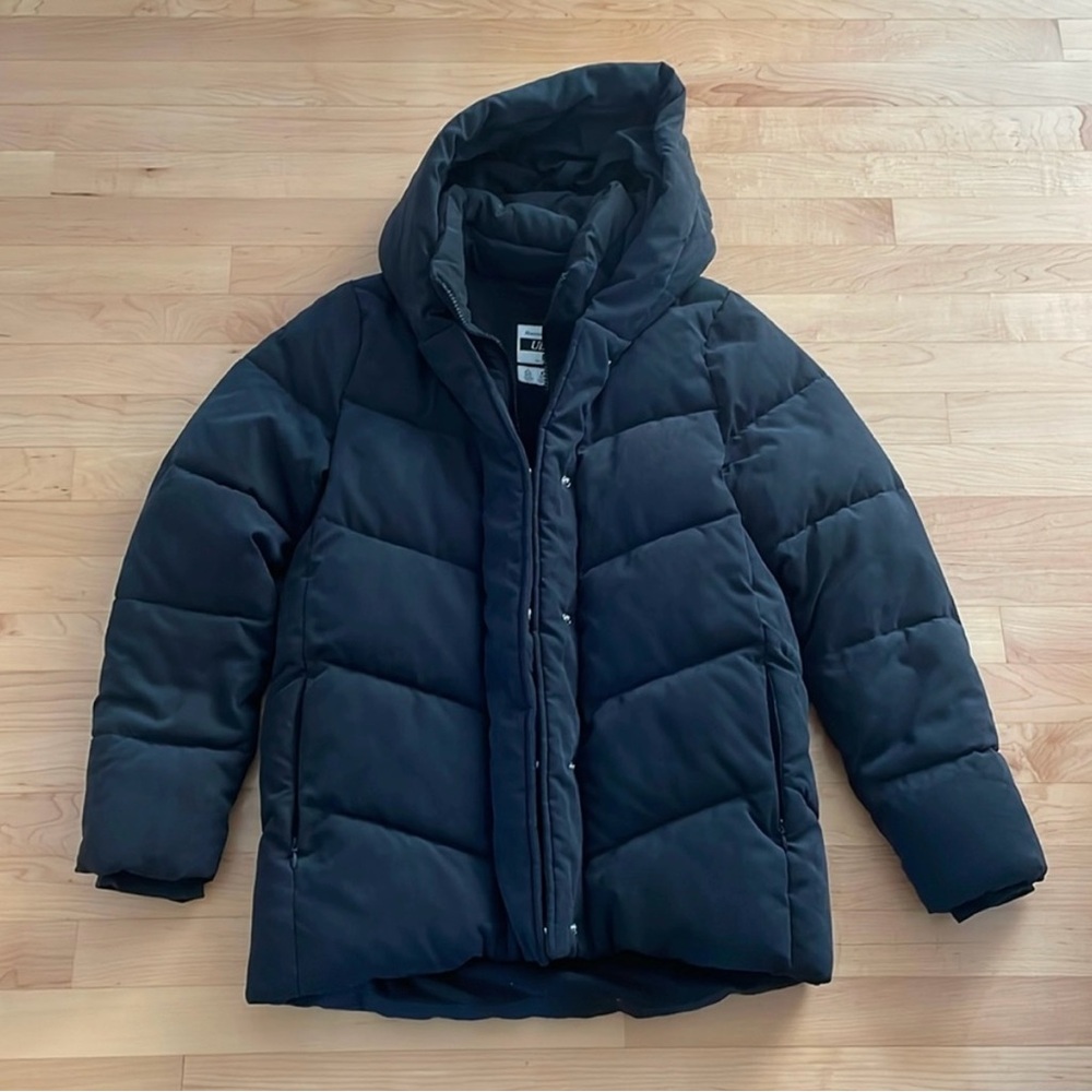 Abercrombie & Fitch Black Ultra Puffer Size M